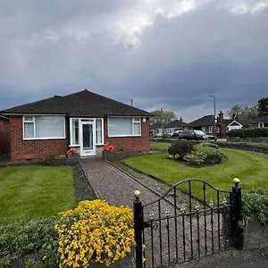 https://230-councillor-lane.hotelsin-chester.com