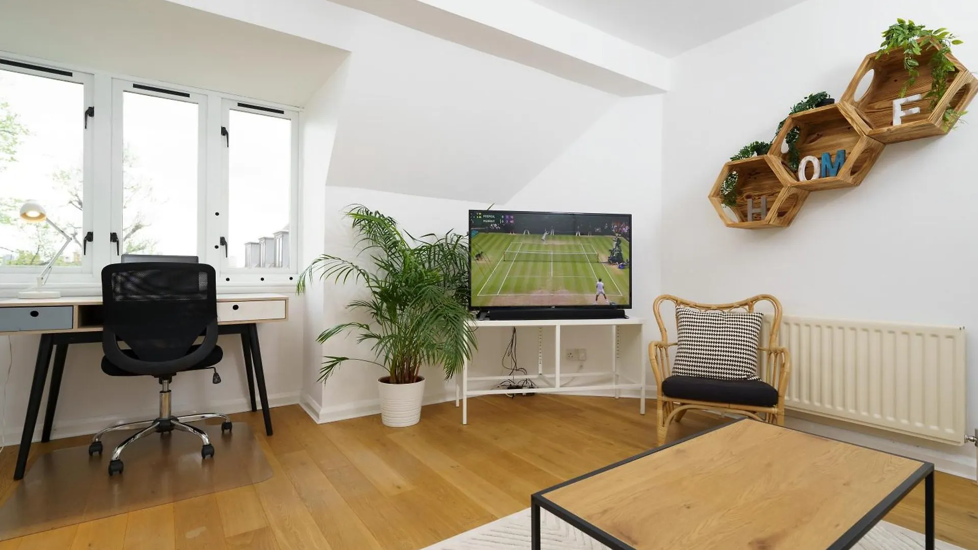 Lovely Apartment In Victoria Park Village contacts
